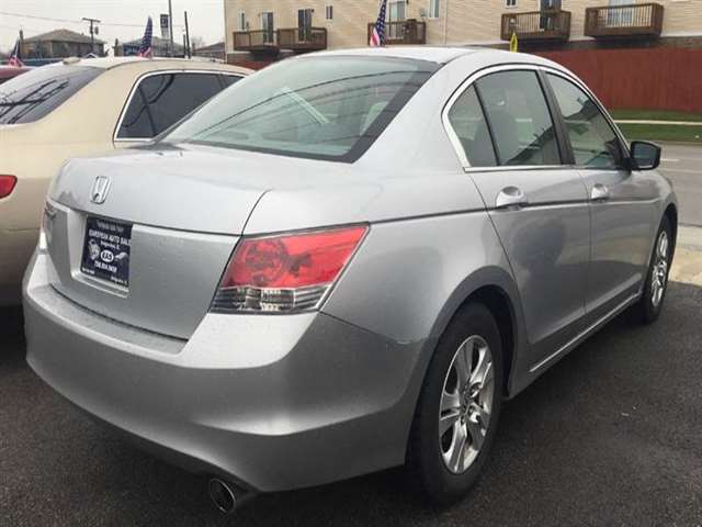 2009 Honda Accord LX-P 4dr Sedan 5A
